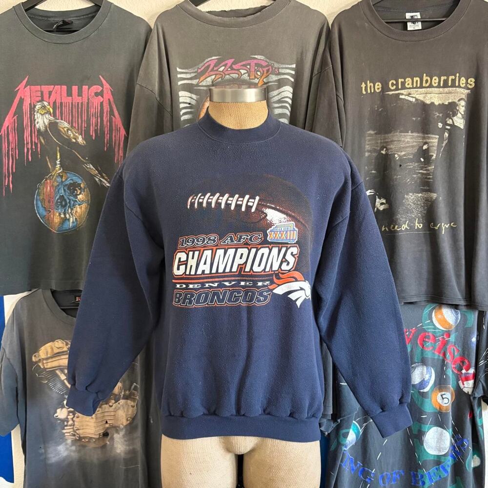Vintage 1990s denver broncos crewneck